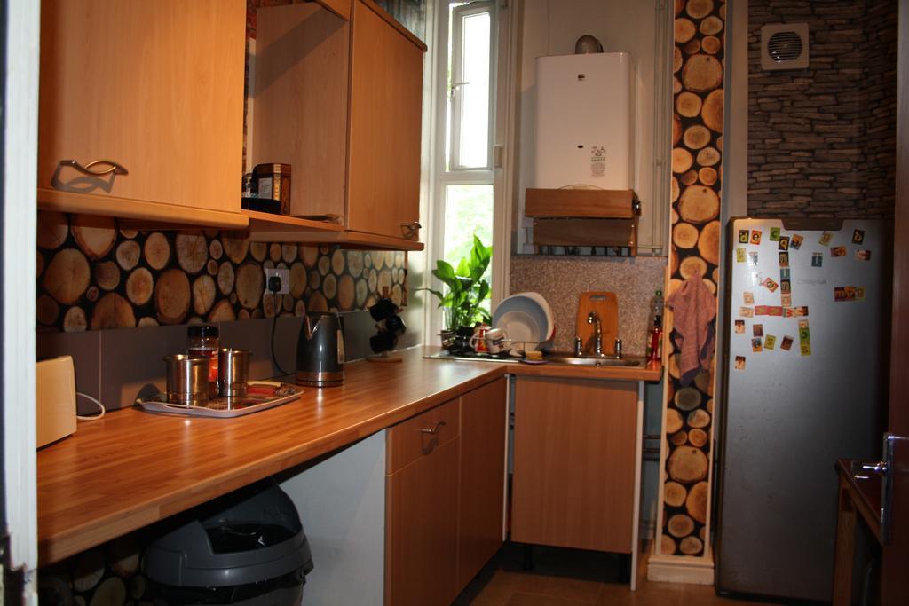 East Midlands Guesthouse Дерби Экстерьер фото